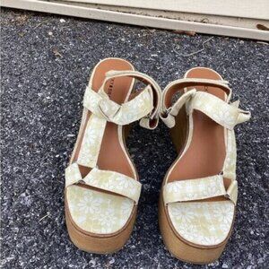 Lucky Brand Demmia Platform Wedge Sandal In Buttered Yellow Size 8 new